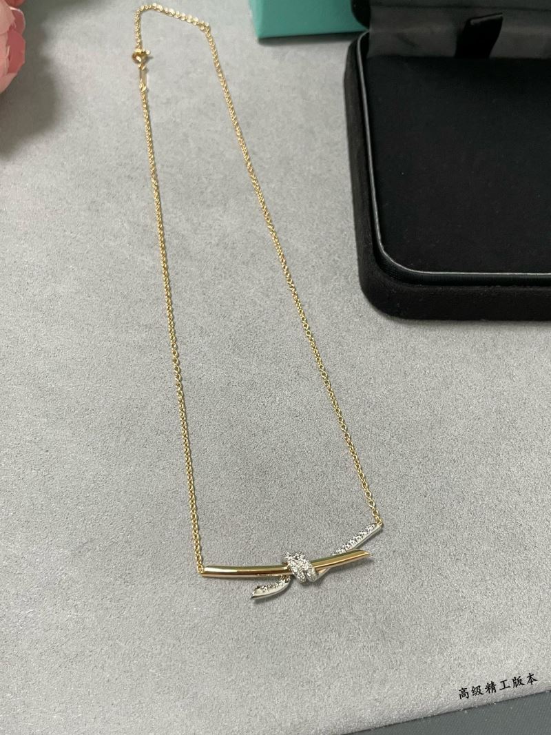 T*f*ny necklaces